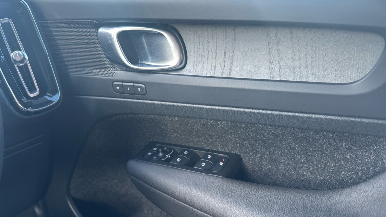 Volvo Xc40 1.5 T3 [163] Inscription 5dr Geartronic Petrol Estate